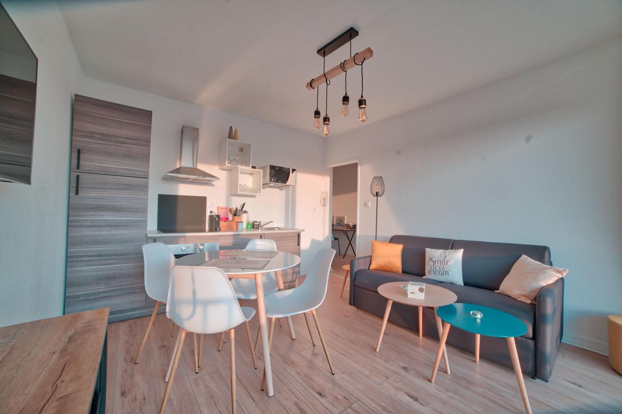 דירות מץ La Terrasse Du Coislin מראה חיצוני תמונה